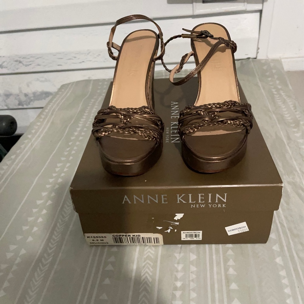 women's shoes